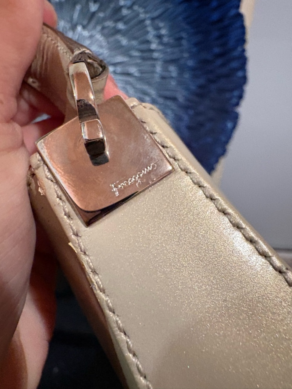 Salvatore Ferragamo Pearlescent Cream Small Shoulder Bag - Picture 5 of 11